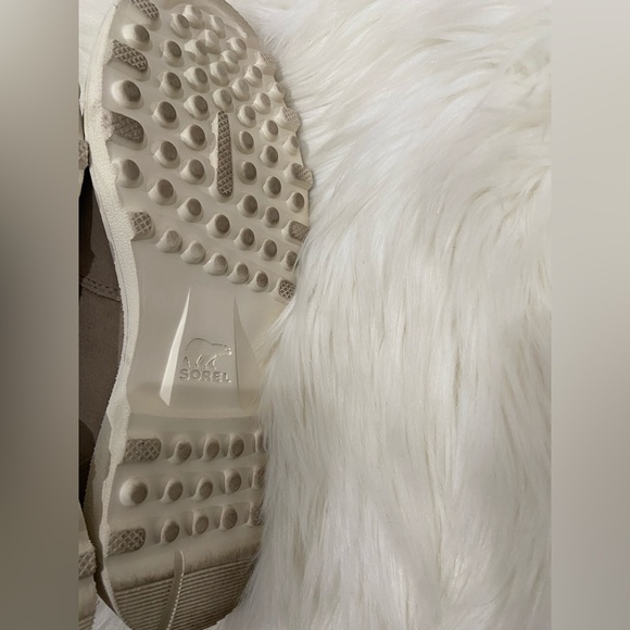 Sorel Women's Caribou OTM Bootie in Ancient Fossil/Chalk waterproof size 9.5 - Picture 10 of 11